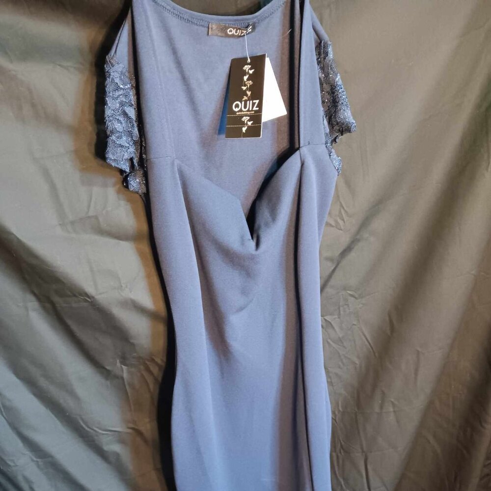 Quiz, Size 2, Stylish Form Fitting Dress
